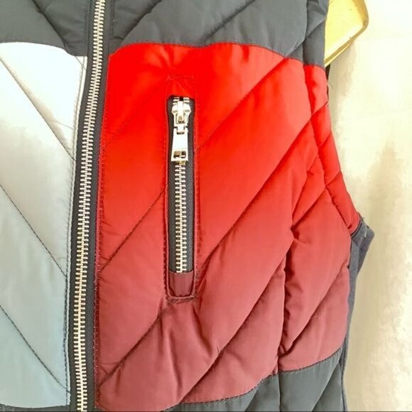 Tommy Hilfiger Puffer Vest M Ombré Quilted Outdoors Zip Pockets Ski Packable - Picture 6 of 11